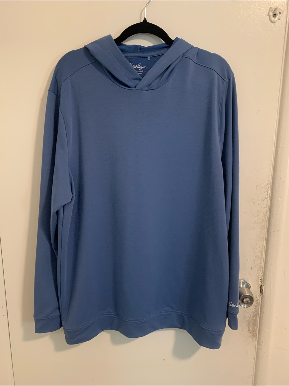 Men’s Walter Hagen blue golf hoodie